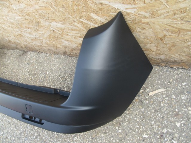 Fiat Doblo III.-IV.  utángyártott új, fényezetlen fekete hátsó lökhárító, ketté nyíló ajtós 735497862