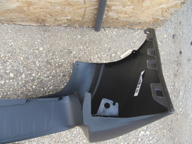 Fiat Doblo III.-IV.  utángyártott új, fényezetlen fekete hátsó lökhárító, ketté nyíló ajtós 735497862