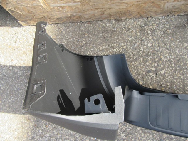 Fiat Doblo III.-IV.  utángyártott új, fényezetlen fekete hátsó lökhárító, ketté nyíló ajtós 735497862