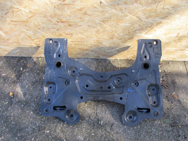 Alfa Romeo Giulietta 2010-2020 első segédalváz (bölcső) 50522154