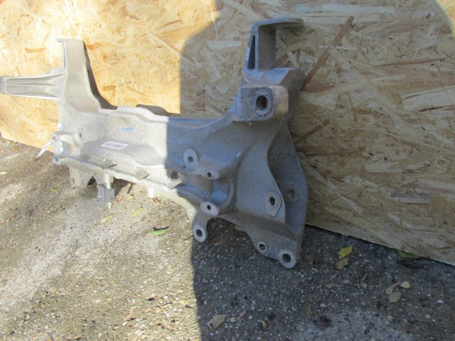 Fiat Linea aluminium első segédalváz (bölcső)