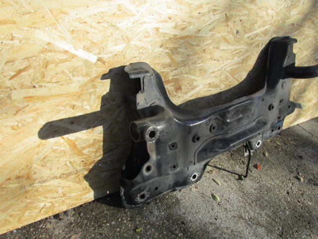 Fiat Linea vas első segédalváz (bölcső) 