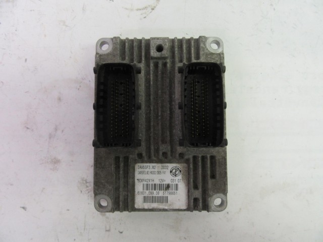 Fiat Grande Punto 1,4 8v benzines motorvezérlő 51798651