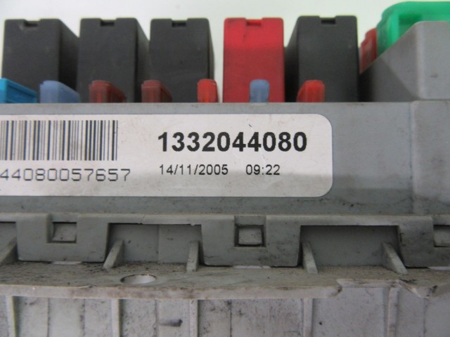 Fiat Ducato 2001-2006 külső biztosíték tábla 1332044080