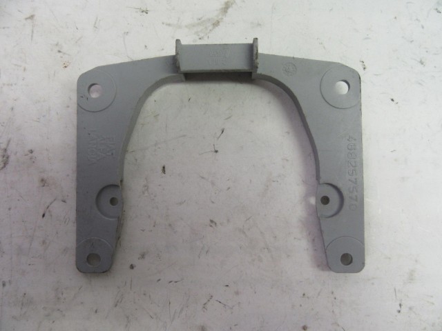 Lancia Lybra ködlámpa tartó 46825757