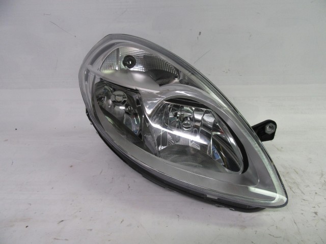 Lancia Ypsilon 2006-2011 utángyártott új, jobb első fényszóró  51786653