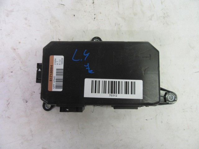 Lancia Ypsilon II. jobb első elektromos ablakemelő vezérlő 51718084