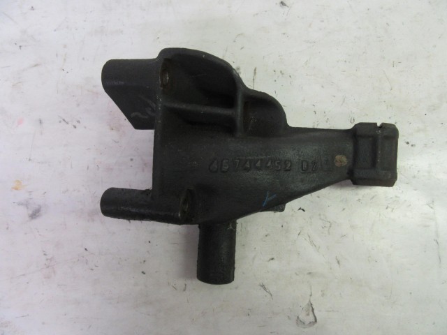 Fiat Multipla 1,9 Jtd motortartó öntvény 46744452