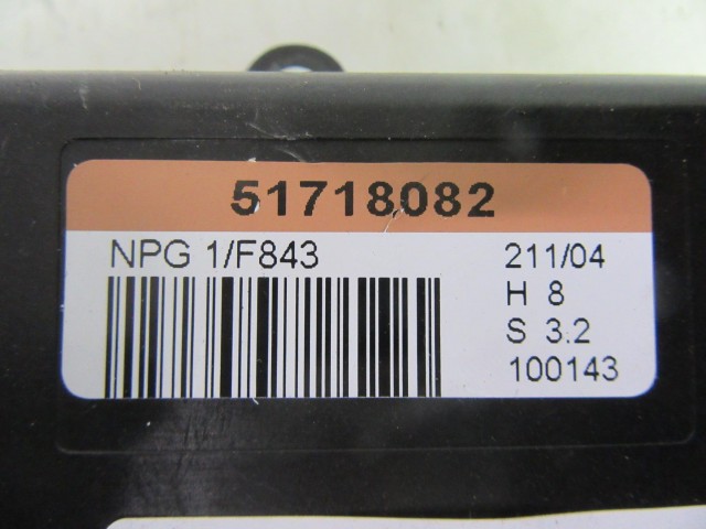 Lancia Ypsilon II. bal első elektromos ablakemelő vezérlő 51718082