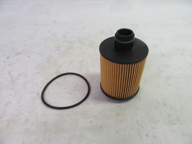 Fiat 500 1,3 16v Mjet gyári új motorolaj szűrő 71751114