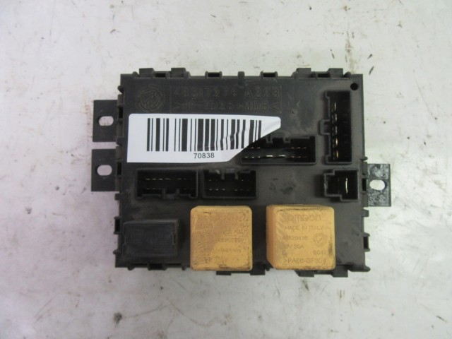 Fiat Multipla belső biztosíték tábla 46517276