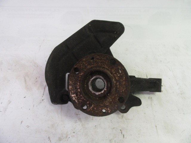 Fiat Doblo II. 1,6 16v benzin, jobb első csonkállvány, kerékagy