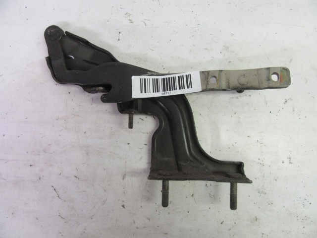 66517 Alfa Romeo 147, Gt fekete színű, bal oldali motorháztető zsanér 46548059