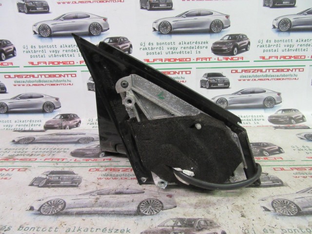 57240 Fiat Croma fehér színű, hét vezetékes, bal oldali visszapillantó tükör 