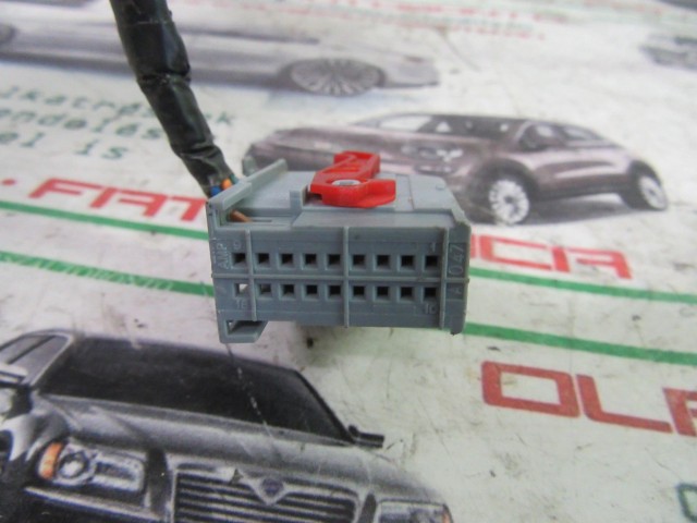 57240 Fiat Croma fehér színű, hét vezetékes, bal oldali visszapillantó tükör 