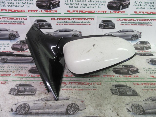 57241 Fiat Croma fehér színű, öt vezetékes, jobb oldali visszapillantó tükör 