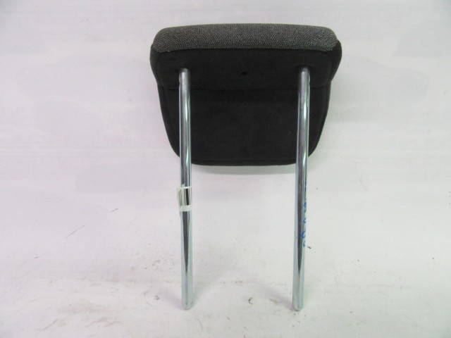 Fiat Bravo 2007-2014 szürke színű, hátsó középső fejtámla 