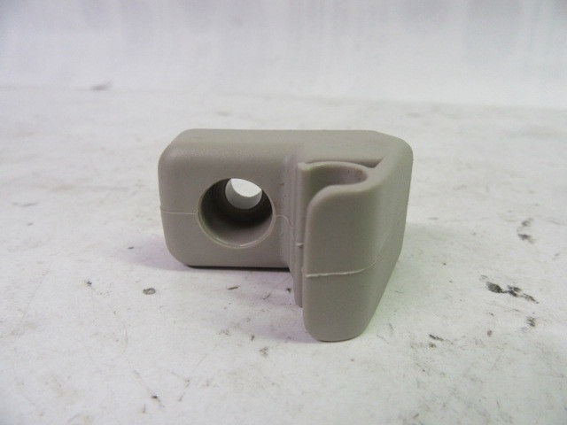 Fiat Punto II.-III. gyári új napellenző tartó pöcök beige színű 735607693