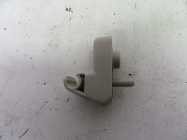 Fiat Punto II.-III. gyári új napellenző tartó pöcök beige színű 735607693