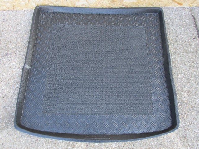 Fiat Tipo kombi 2015- csomagtértálca