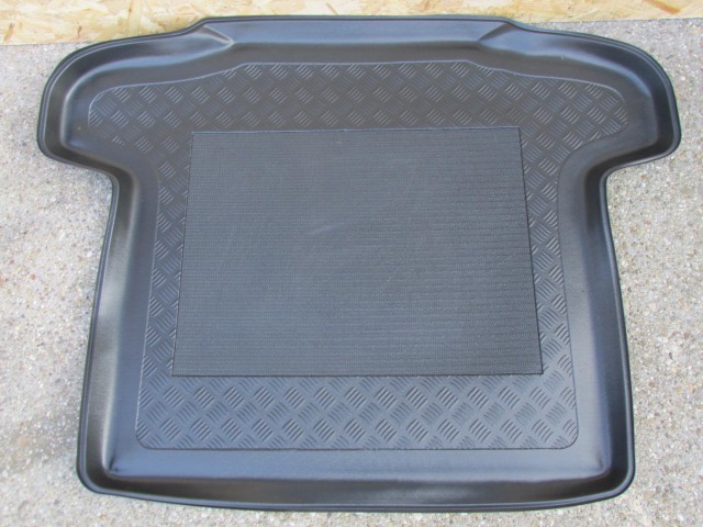 Fiat Tipo 2015- szedán csomagtértálca