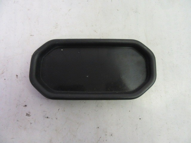 Alfa Romeo Stelvio gyári új jobb első díszrács betét 156126159