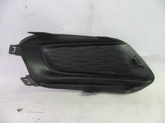 Fiat Tipo 2015- utángyártott új, jobb első lökhárító betét 735642860