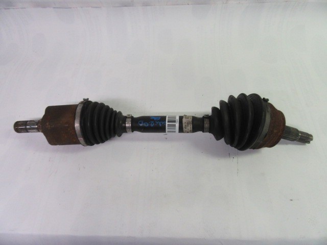 Alfa Romeo Giulietta 2,0 Jtd, 50522036 számú, bal oldali féltengely