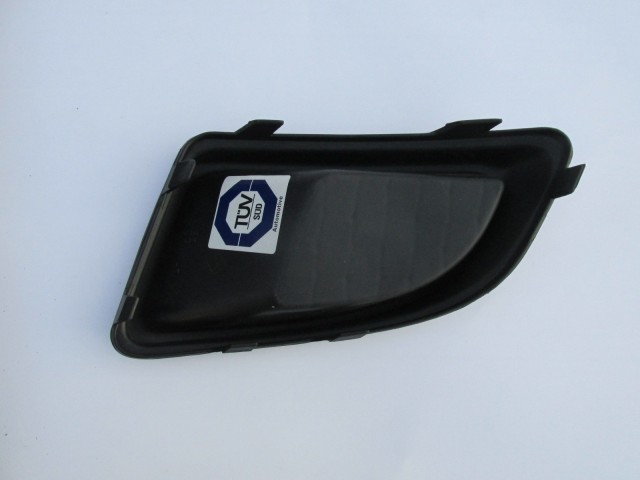 Lancia Ypsilon II. bal első, alsó díszrács 735453790