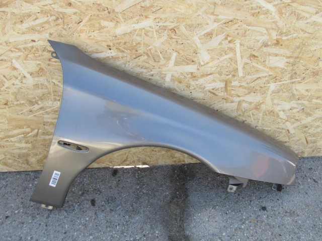 75694 Alfa Romeo 166 2003-2007 szürke színű jobb első sárvédő