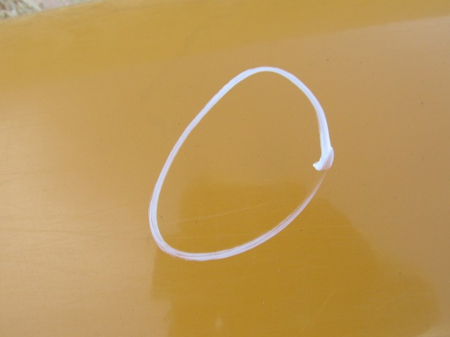 75576 Fiat Doblo III. 2009-2015 sárga színű bal első sárvédő a képen látható sérüléssel 