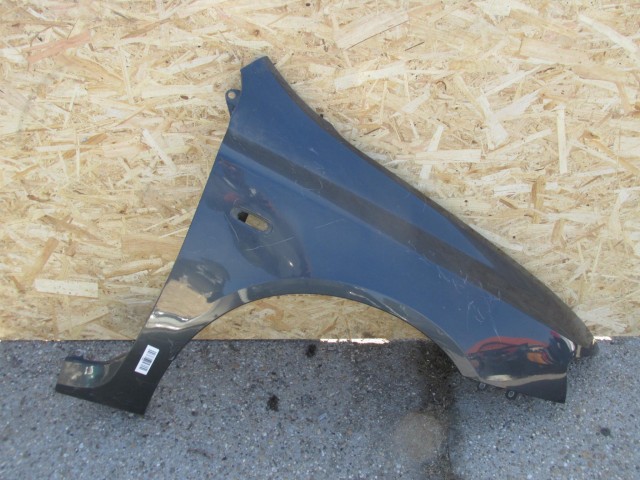 75683 Fiat Stilo 5 ajtós fekete színű jobb első sárvédő