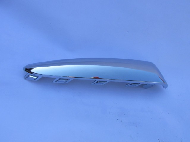 Fiat 500 Fl 2015- utángyártott új jobb első lökhárító díszcsík, lounge kivitel 735642306