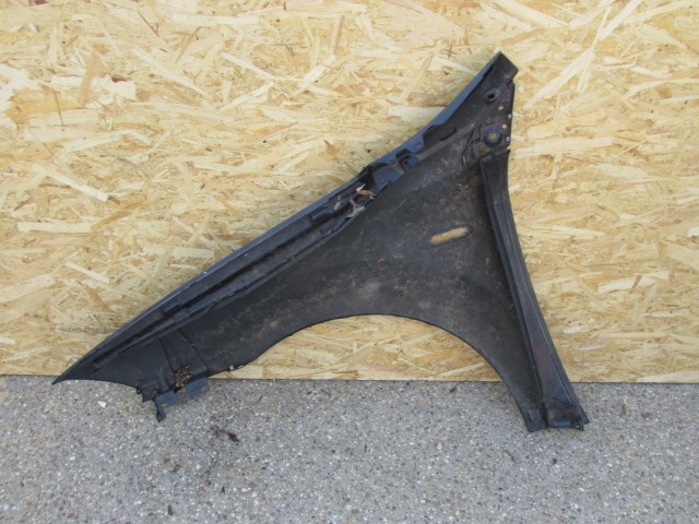 79423 Fiat Croma 2005-2008 fekete színű  jobb első sárvédő