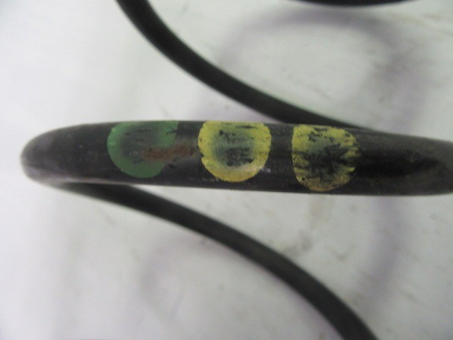 Fiat Grande Punto zöld, citrom, citrom szín jelölésű első rugó 