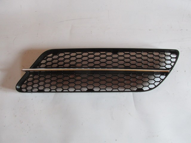 Alfa Romeo 147 Fl 2005-2010 utángyártott új, bal első alsó díszrács 156074731