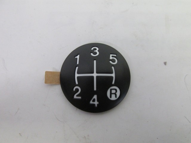 Fiat 500 gyári új 5 sebességes váltógomb fedél  55346327