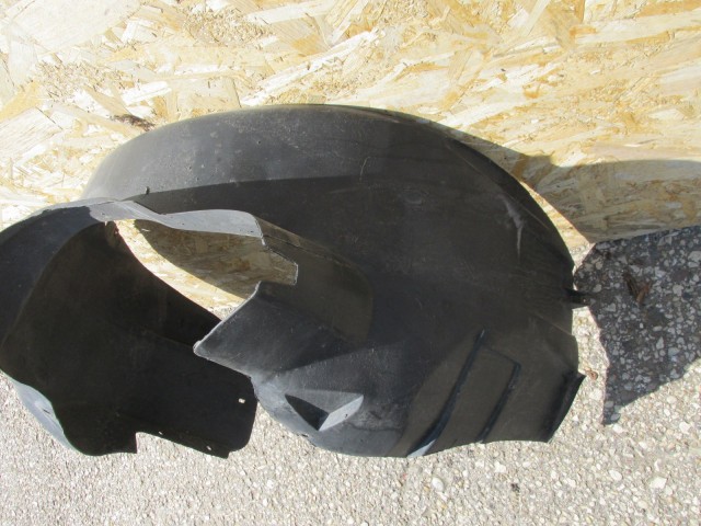 Alfa Romeo 156 jobb első kerékjárati dobbetét 60619623