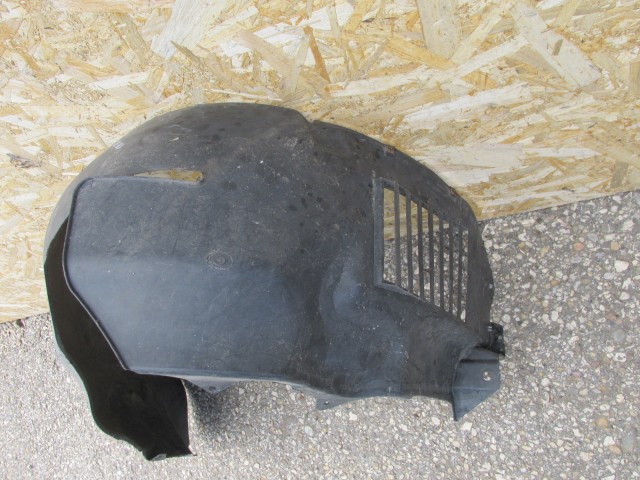 Lancia Thesis bal első kerékjárati dobbetét 60680834