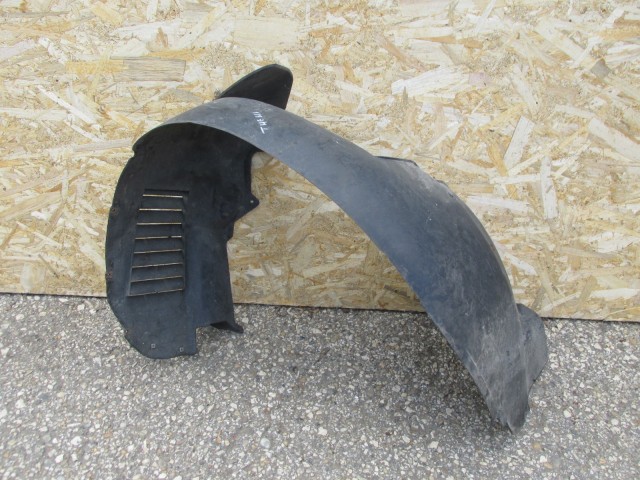 Lancia Thesis bal első kerékjárati dobbetét 60680834