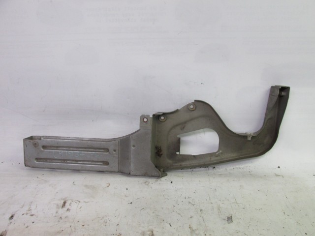 82136 Lancia Lybra jobb első lökhárító, sárvédő tartó 46553868