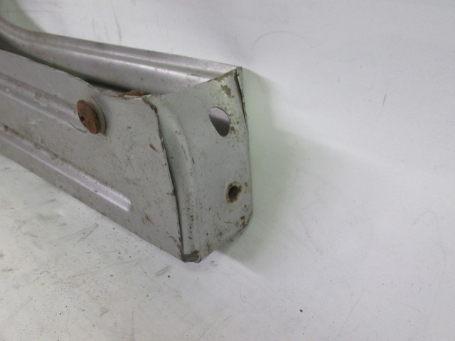 82128 Lancia Lybra bal első lökhárító, sárvédő tartó 46553869