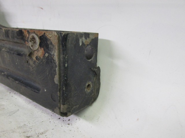 82134 Lancia Lybra bal első lökhárító, sárvédő tartó 46553869