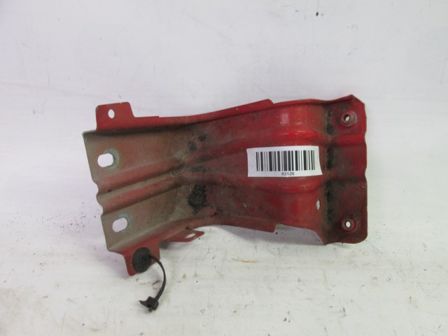 82126 Fiat Stilo jobb első sárvédő tartó 46754168