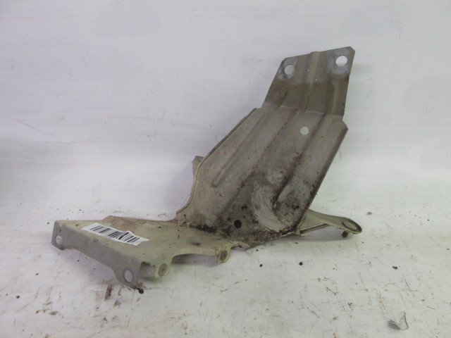 82108 Lancia Ypsilon II. 2003-2011 bal első sárvédő tartó 51704433