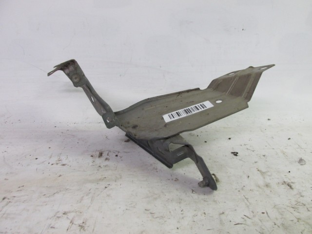 82109 Lancia Ypsilon II. 2003-2011 bal első sárvédő tartó 51704433