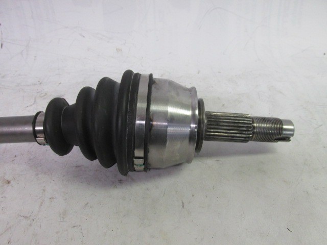 Fiat Grande Punto 1,3 Mjet 90Le  utángyártott új jobb oldali féltengely 