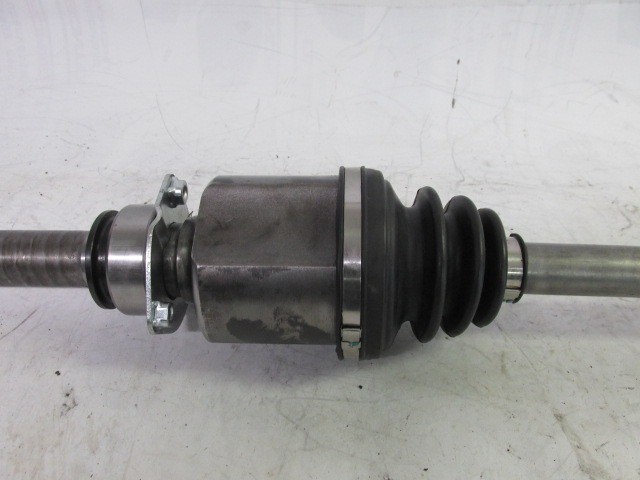 Fiat Grande Punto 1,3 Mjet 90Le  utángyártott új jobb oldali féltengely 