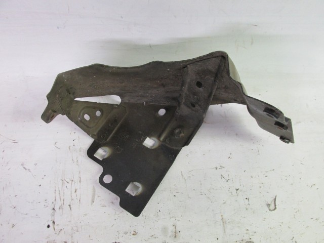 82145 Lancia Delta 2008-2014 bal első sárvédő tartó 51808584