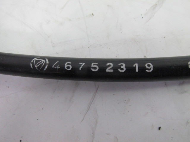 Fiat Stilo 1,8 16v benzin, 1,9 8v Diesel 80Le bal oldali váltóbovden 46752319